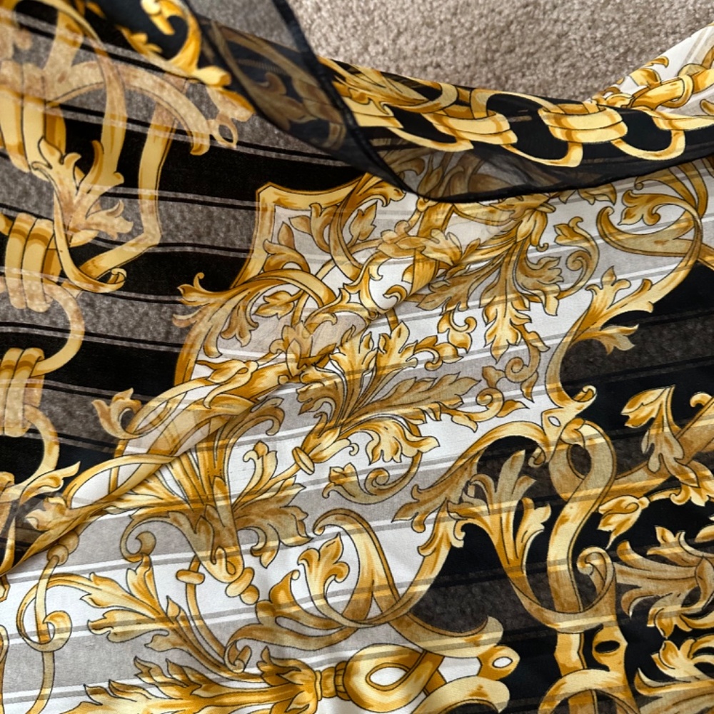baroque scarf made in Italy - Picture 3 of 4